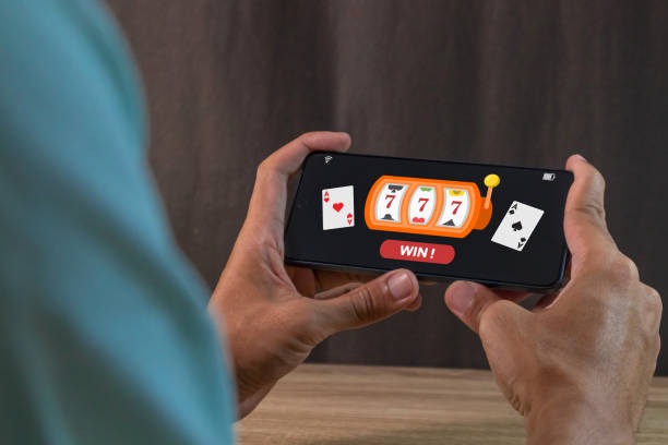 Top Trend Gaming interface on luckywin showing live-dealer and slot games